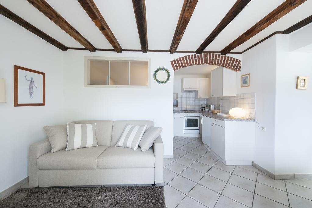 Apartments Posta Al Lago Ronco sopra Ascona Værelse billede